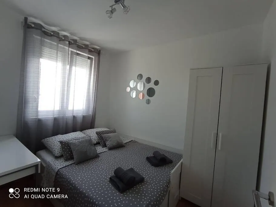 Apartman Ana Iadera With Balcony And Parking Zadar 0*,